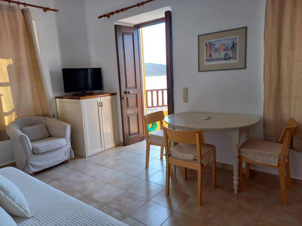 Villa Amalia Chalki Town Екстер'єр фото