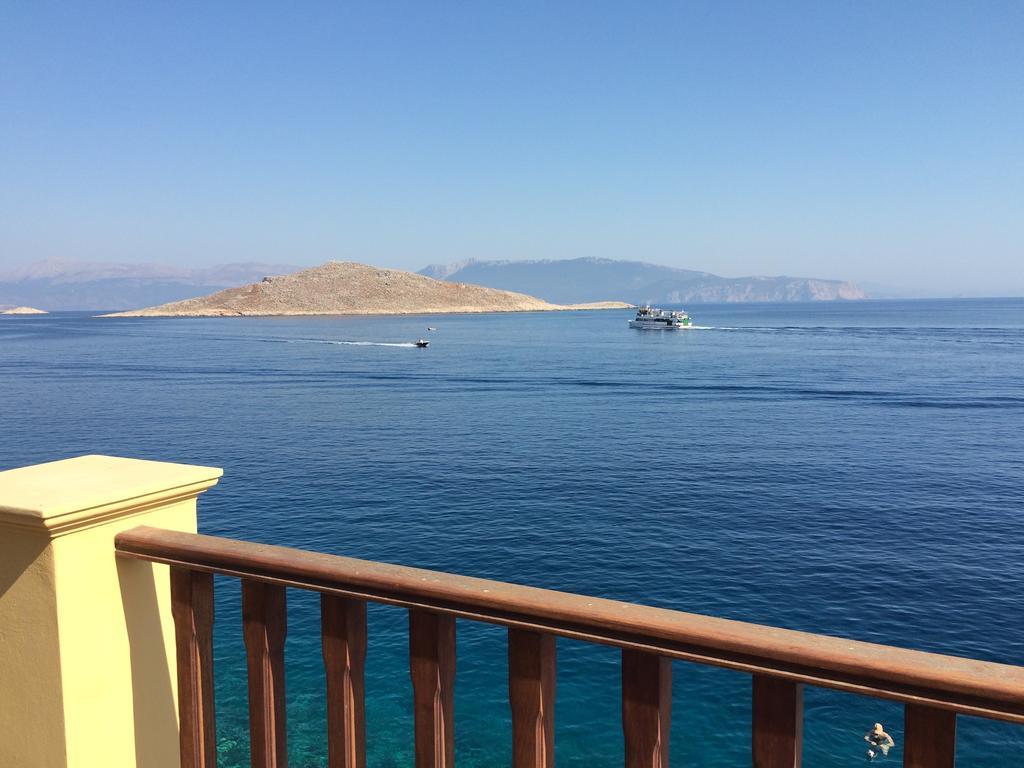 Villa Amalia Chalki Town Екстер'єр фото