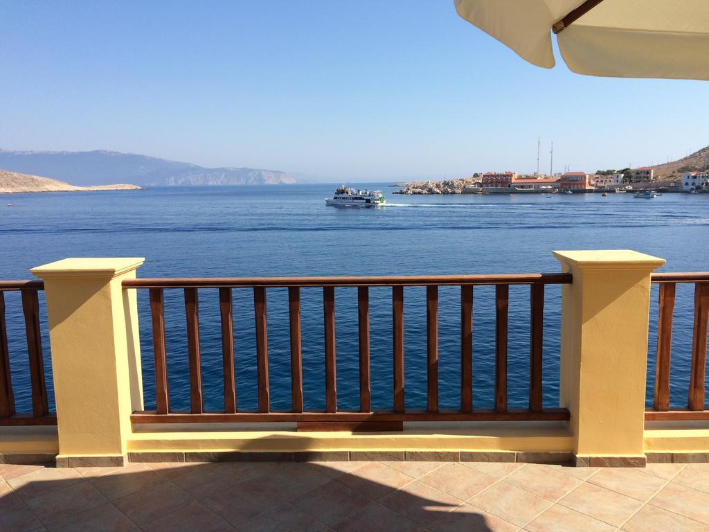 Villa Amalia Chalki Town Екстер'єр фото